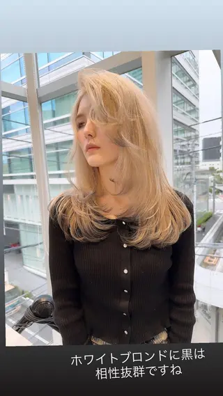 セミロング カラースペシャリスト ・齊藤 羽瑠輝のヘアスタイル