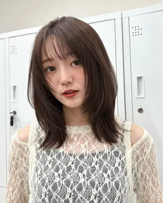 ミディアム カラー 後藤 愛美/レイヤーカットのヘアスタイル