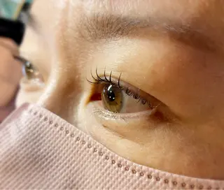 マツエク・マツパ 中野 紹江のヘアスタイル