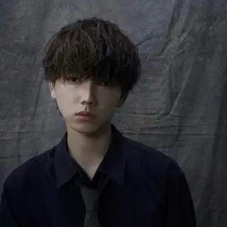 ミディアム メンズ RACCOON.TOKYO 渋谷店所属・メンズカット特化🐺 ウルフ[店長]置塩祥のヘアスタイル