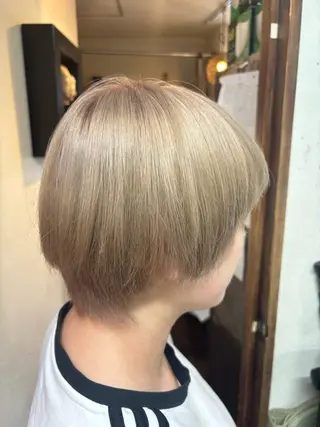 カラー 飯田 ほのかのヘアスタイル