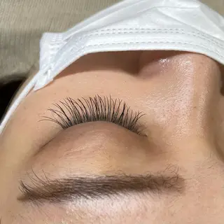 マツエク・マツパ ROW beaute所属・ROW beaute Sakiの眉毛・アイブロウイメージ