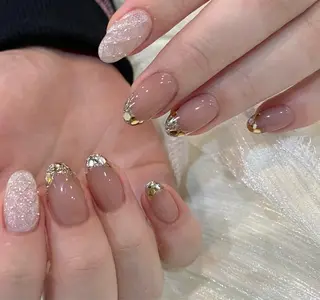 ネイル Kaka_ パラジェル、長さだしのネイルデザイン