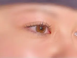 マツエク・マツパ rayla by ayala 市川店所属・田中 梨湖のマツエク・マツパデザイン