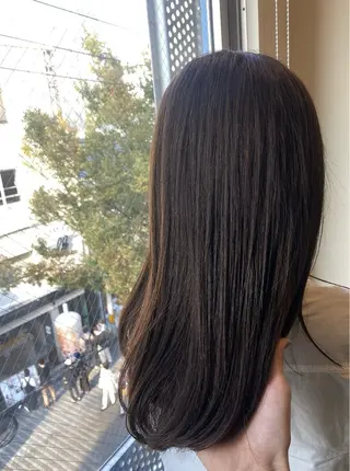 ミディアム W_SALON ［触れたくなる艶髪］のヘアスタイル