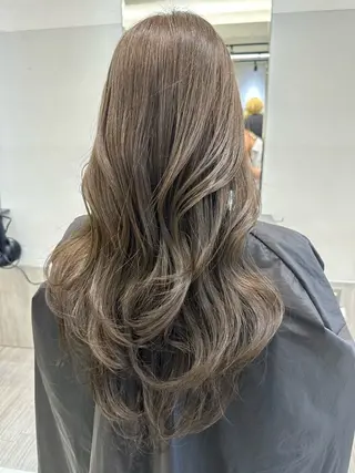 ロング カラー AIRI layer cut hairのヘアスタイル