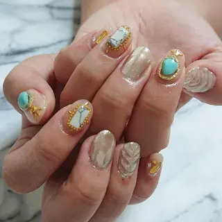 ネイル QULEONAIL所属・大城 裕麻のネイルデザイン