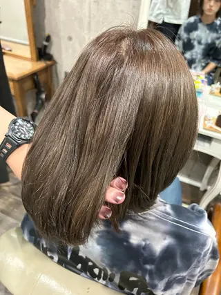 カラー 今野 詩音のヘアスタイル