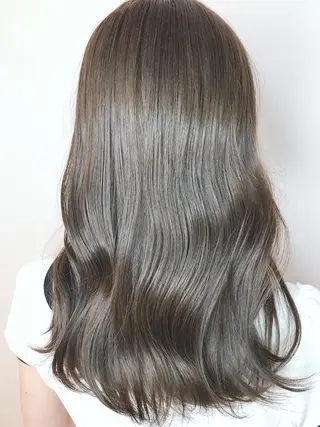 セミロング カラー KANOI 銀座中央通り所属・上條 航平のヘアスタイル