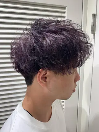 メンズ 渋谷ハイトーン/ デザインカラー阿部のヘアスタイル