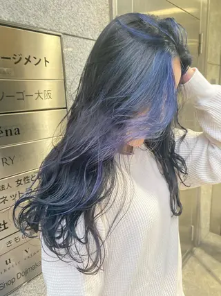 ロング カラー 梅田ハイトーン チダ ヒナノのヘアスタイル