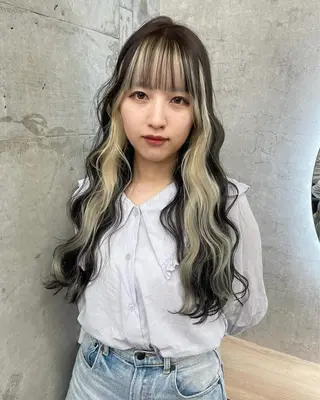 ロング カラー ブリーチ/ベージュ 💕/momoaのヘアスタイル