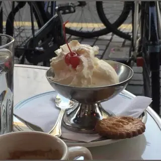 マツエク・マツパ アイブロウ専門サロン　エサージュ　川崎店所属・マツエクモデル様 募集中🎀katoのマツエク・マツパデザイン