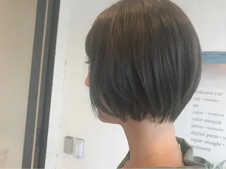 ショート カラー オリーブ透明感カラー 表参道/MIKUのヘアスタイル