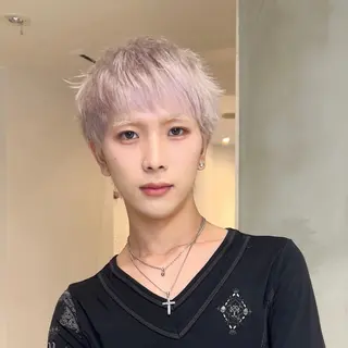 ショート カラー メンズ 岡田大志🇰🇷 中/韓メンズヘアのヘアスタイル