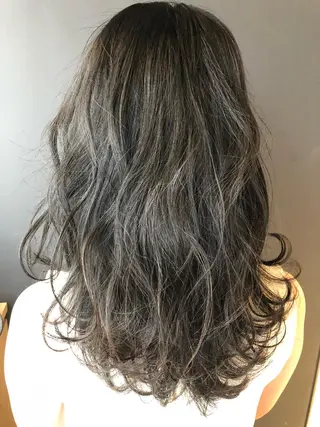 セミロング カラー 田中 アキオのヘアスタイル
