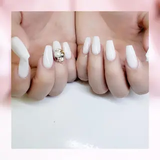 セミロング ネイル クロキ 。のネイルデザイン