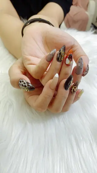 ネイル 🦋ネイルサロン ブラン🌈ゆりのネイルデザイン