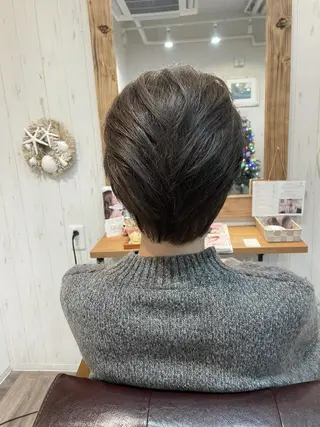 ショート カラー 小阪 将司のヘアスタイル