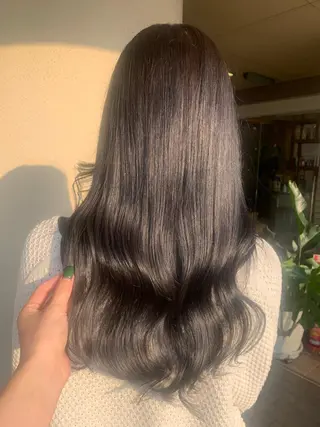 ロング regalo 森重ユウのヘアスタイル