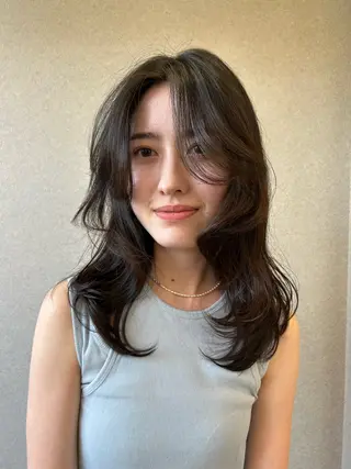 セミロング call所属・Fujii Naoのヘアスタイル