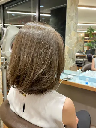 ショート レイヤー/グレージュ メンズパーマのヘアスタイル