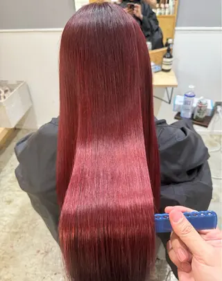 カラー miloc minamiのヘアスタイル