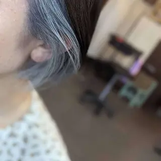 ショート カラー ヨシデン 大将のヘアスタイル