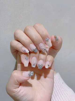 ネイル Amoreビューティーサロン所属・小松 朋未のネイルデザイン