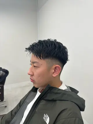 メンズ ニュアンス/フェザー /ウルフ/伶馬のヘアスタイル