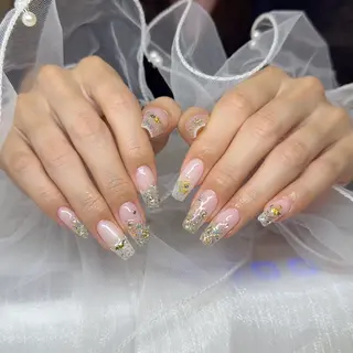 ネイル MQueen ネイルサロンマルのネイルデザイン