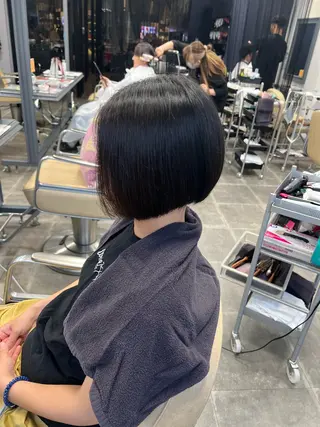 ショート アートラッシュフォーヘア所属・柴田 新菜のヘアスタイル