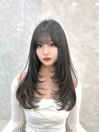 ロング 似合わせ/レイヤー /顔まわり/池田歩樹のヘアスタイル