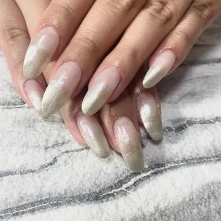 ネイル Ray. ／綺麗目ニュアンスのネイルデザイン