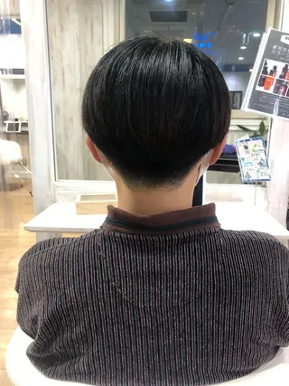 メンズ white.所属・white.梅田 デザインカラー🦄のヘアスタイル