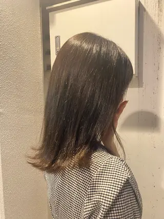 カラー レイヤー/ハイトーン ヒガシサヨのヘアスタイル