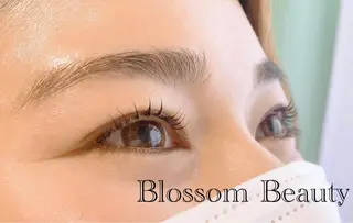 マツエク・マツパ アイブロウ Blossom Beauty aoiのマツエク・マツパデザイン