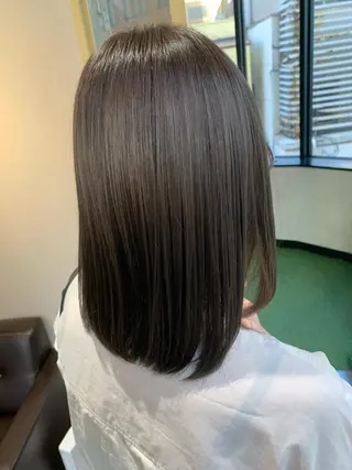 ミディアム カラー ワタイショウタ 髪質改善✨眉毛サロンのヘアスタイル