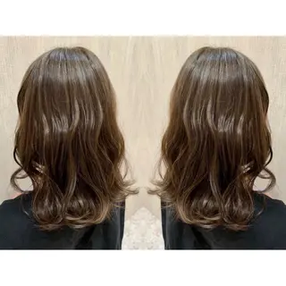 セミロング カラー ヘアアレンジ 🫧透け感⋆艶髪💎 山口アヤカのヘアスタイル