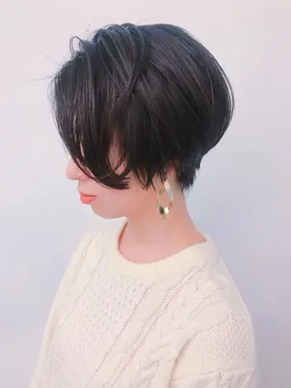 ショート pole/apartment所属・💓パーマ，💗 レイヤーカットのヘアスタイル