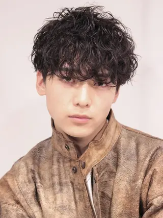 メンズ 🔥大人の色気パーマ メンズヘア特化🔥のヘアスタイル