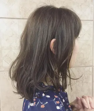 ミディアム カラー 菅村 勇亮のヘアスタイル