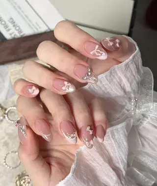 ネイル Oomiya 服部のネイルデザイン