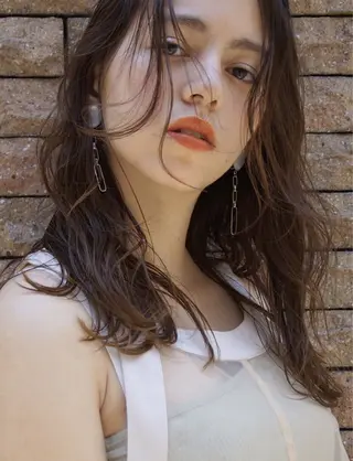 ミディアム hoNua. 栄/透明感カラーのヘアスタイル