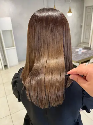 セミロング 吹田 駿 髪質改善縮毛矯正のヘアスタイル