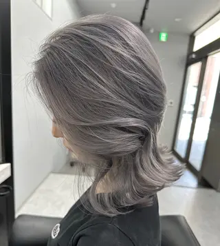 ショート カラー i'll 髪質改善 淀屋橋 大阪【イル】所属・ハイトーンボブ /tasukuのヘアスタイル