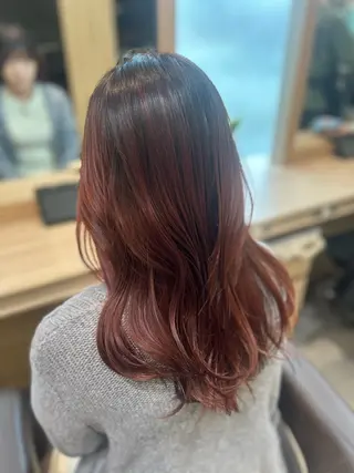 ロング カラー ハイトーン× デザイン　Runoのヘアスタイル