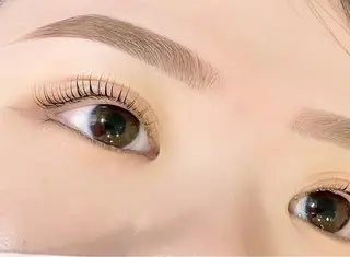 アイブロウ 杉山 千尋のマツエク・マツパデザイン