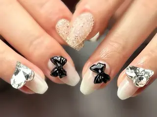 ネイル 新山 聖のネイルデザイン