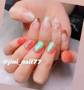 ネイル JINI NAIL所属・ジニ ネイルのネイルデザイン